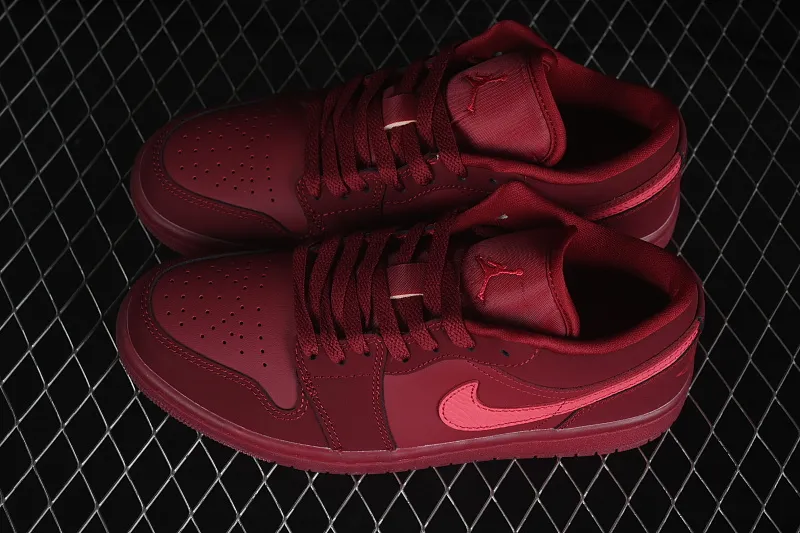 All categories Air Jordan Jordan series basketball shoes Air Jordan 1 Low G version pure original Air Jordan 1 Low AJ1 Joe 1 raw rubber wine red low-top retro culture basketball shoes IB7012-600